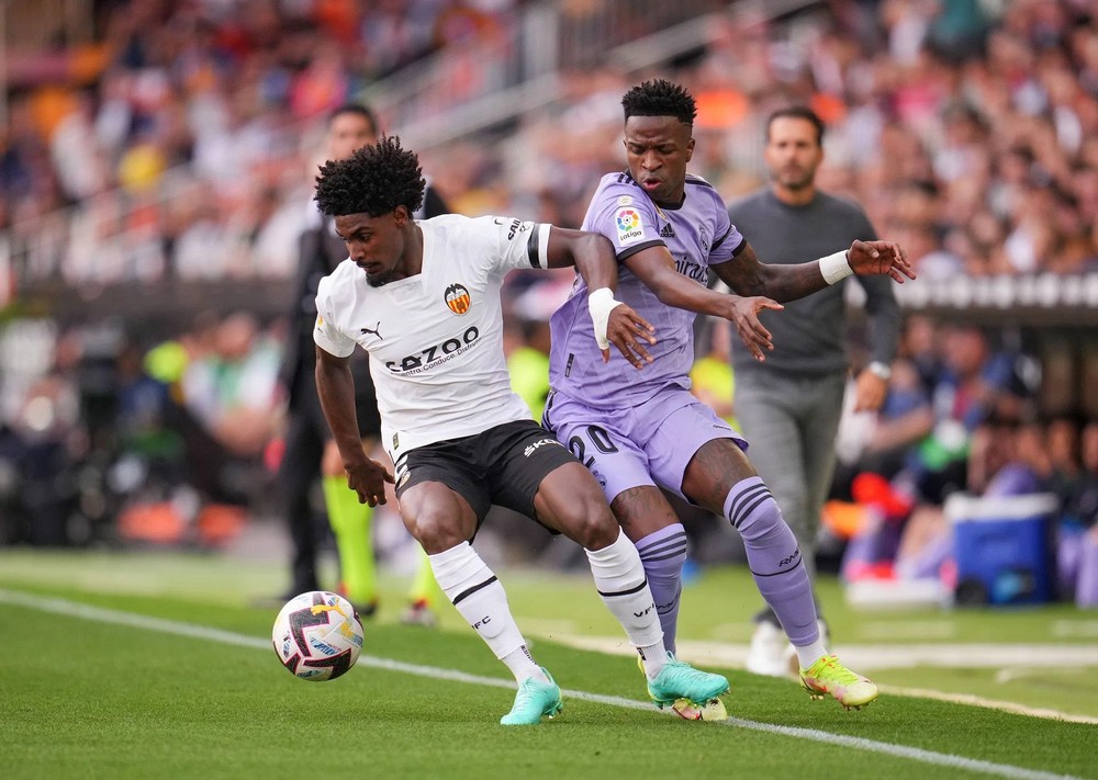 Nhận định soi kèo Valencia vs Real Madrid vào 03h00 ngày 4/1/2025 nhan-dinh-soi-keo-valencia-vs-real-madrid-vao-03h00-ngay-4-1-2025-1