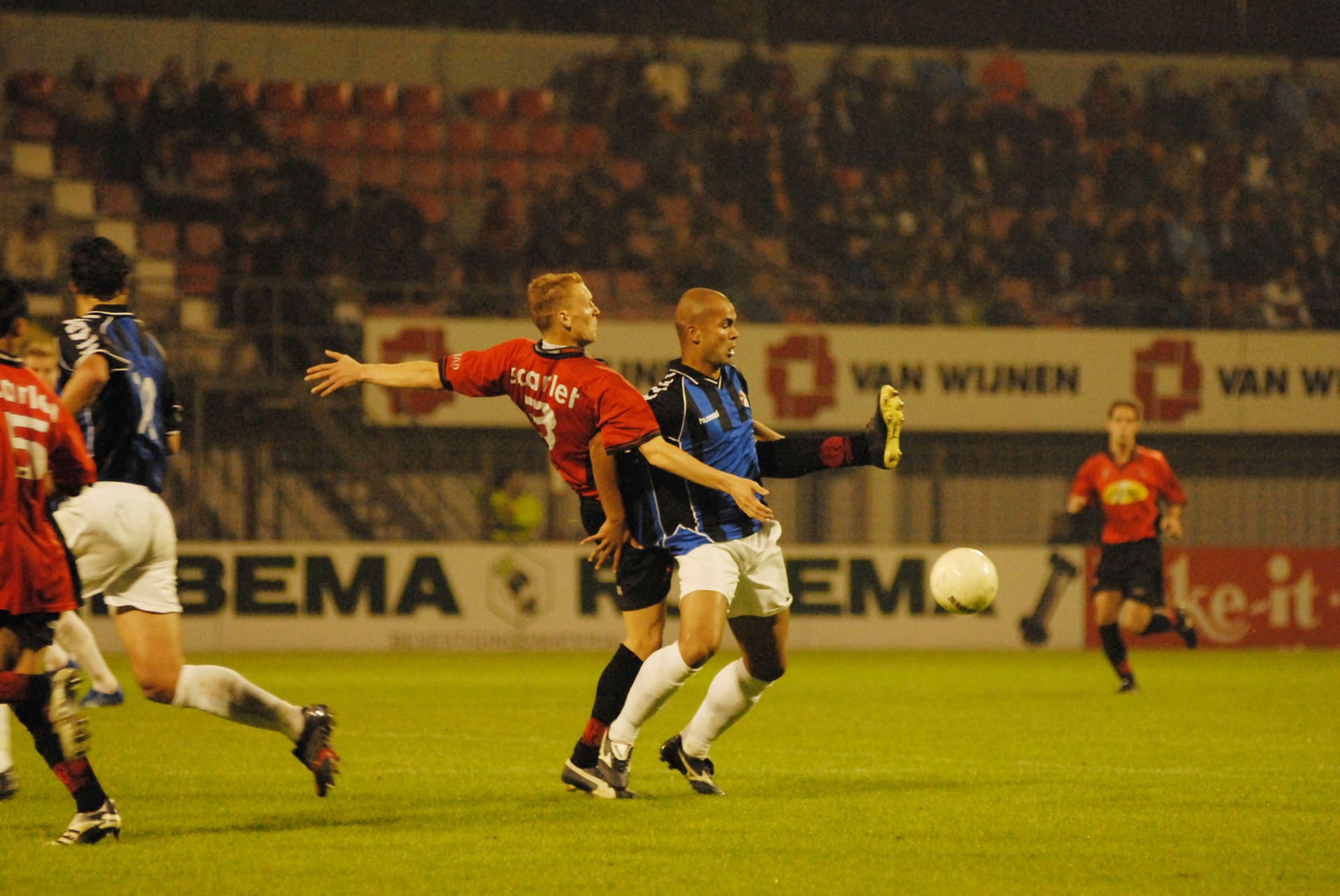 nhan-dinh-soi-keo-helmond-sport-vs-emmen-luc-02h00-ngay-25-2-2025-2