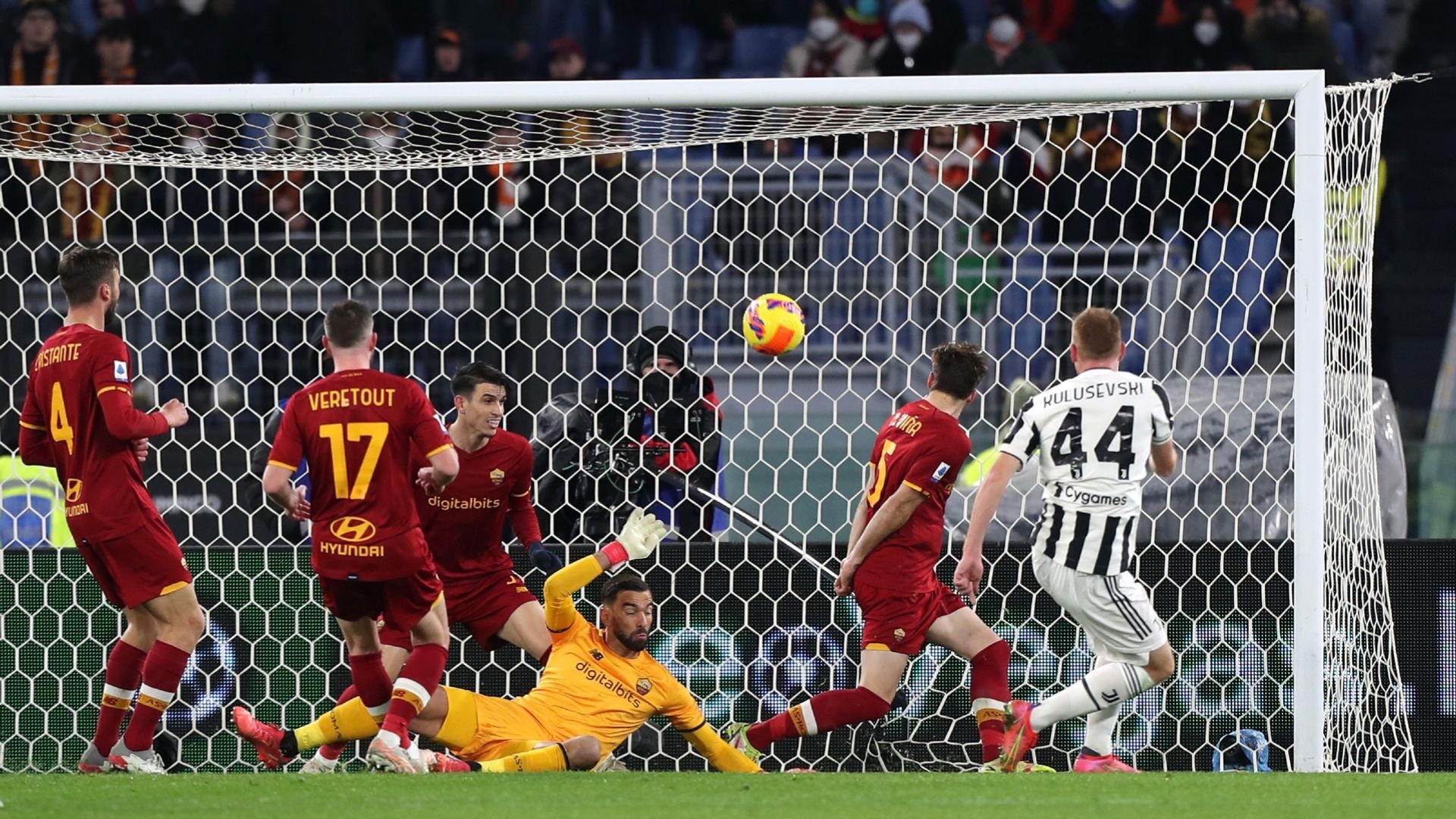 Nhận định soi kèo Roma vs Como lúc 00h00 ngày 3/3/2025 nhan-dinh-soi-keo-roma-vs-como-luc-00h00-ngay-3-3-2025-1