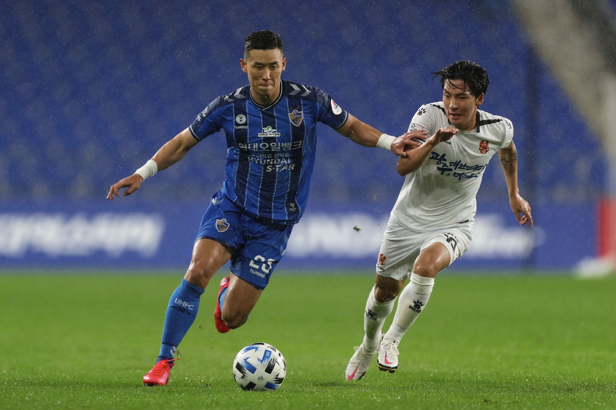 Nhận định soi kèo Gwangju vs Ulsan lúc 17h00 ngày 2/7/2025 nhan-dinh-soi-keo-gwangju-vs-ulsan-luc-17h00-ngay-2-7-2025-1